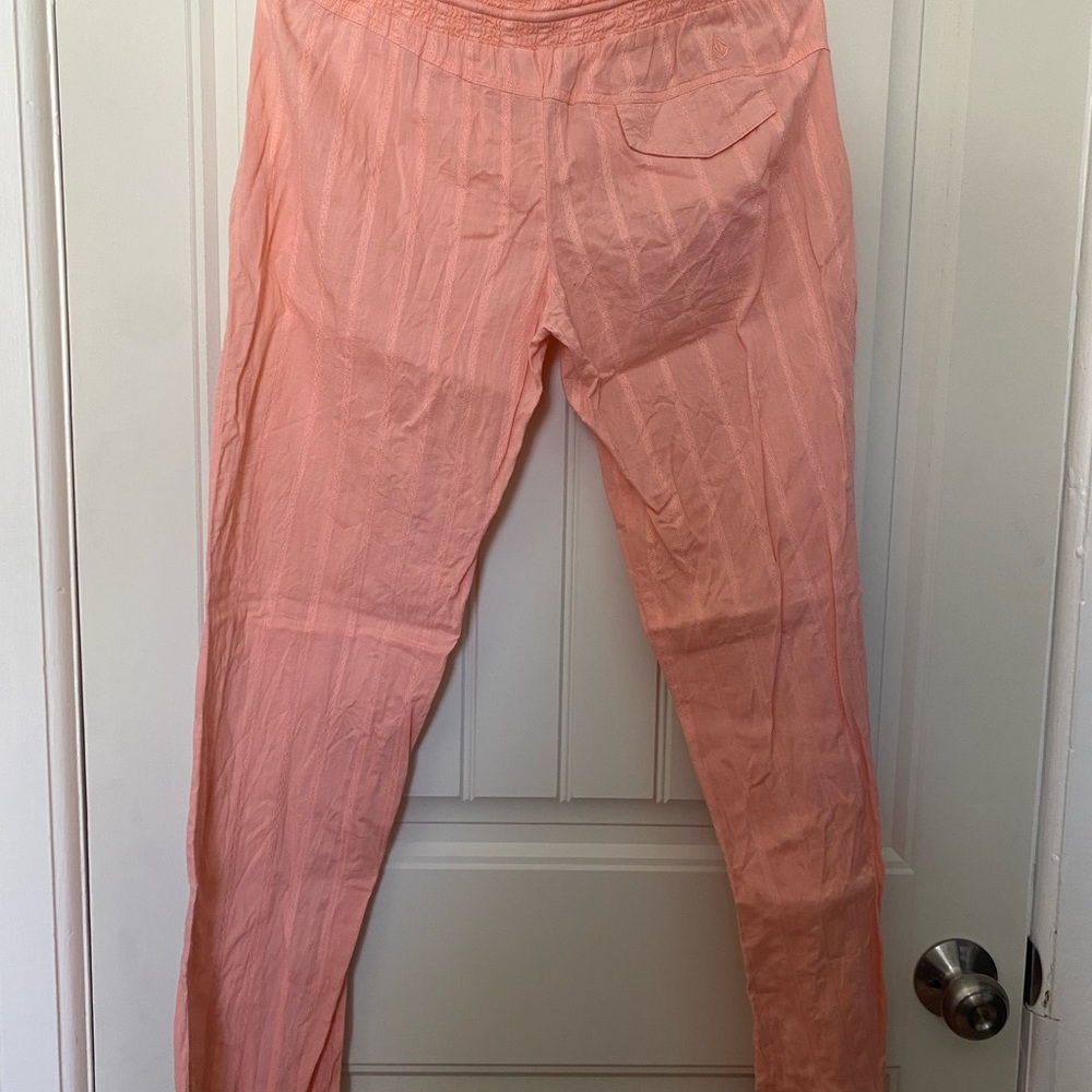 Peach volcom pants - Picture 2 of 3